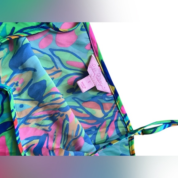 Lilly Pulitzer floral Silky "Deana" Romper in 'Hot Spot' -Small - Picture 3 of 5